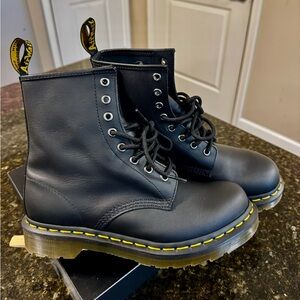 Dr. Martens 1460 Women’s Smooth Leather Boots in sleek black